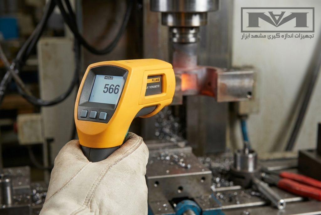 ترمومتر لیزری مادون قرمز فلوک مدل FLUKE 566 با نمایشگر پیکسلی و لیزر تک نقطه‌ای